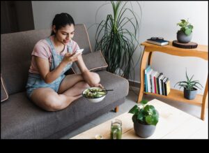 أهمية التواصل الاجتماعي في نجاح النظام الغذائي على المدى الطويل