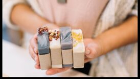 أناقة صديقة للبيئة: هدايا خضراء للذكرى السنوية للزوجين المحبين للأرض